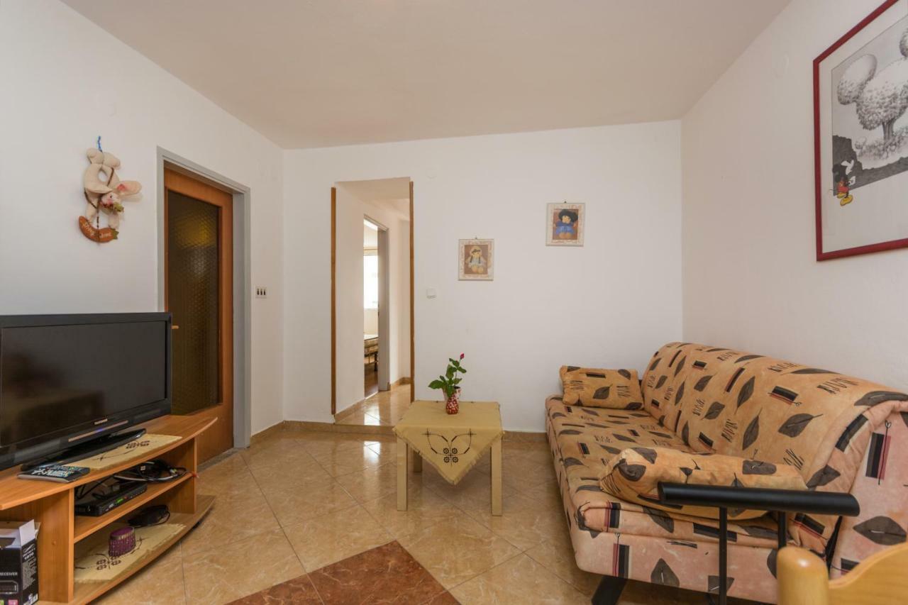 Ferienwohnung Karmen 1 Funtana Exterior foto