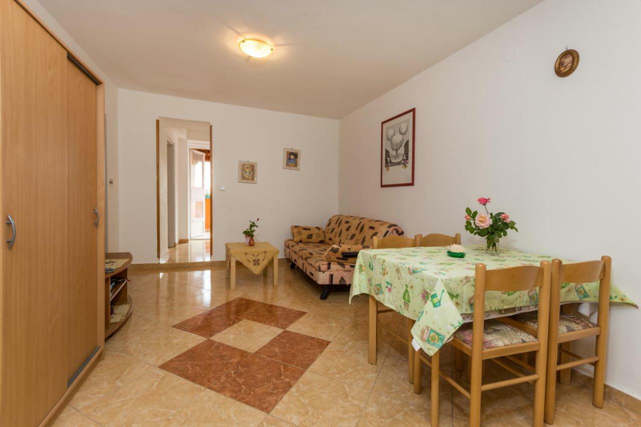 Ferienwohnung Karmen 1 Funtana Exterior foto